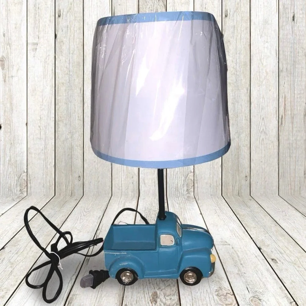 Farm Truck Table Lamp